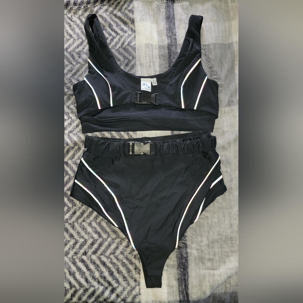 Reflective rave set